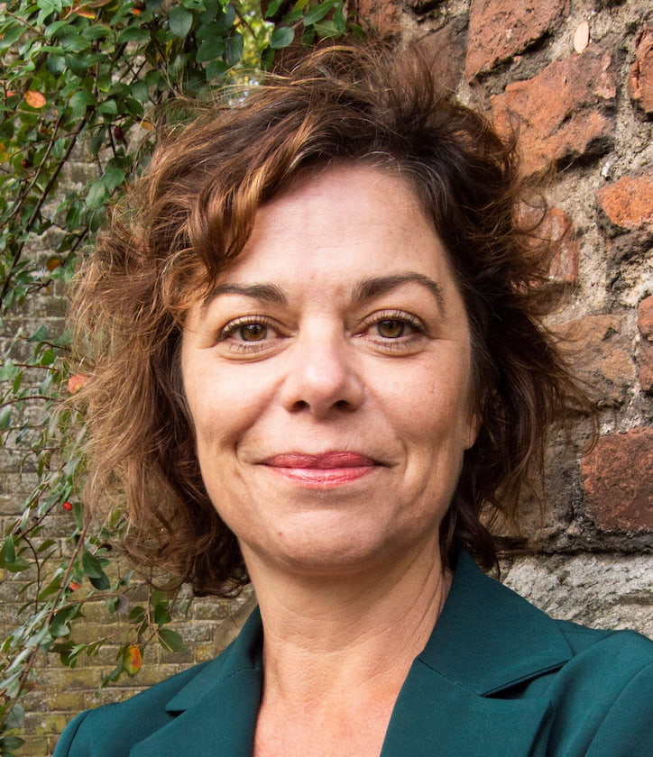 Lucy Schot